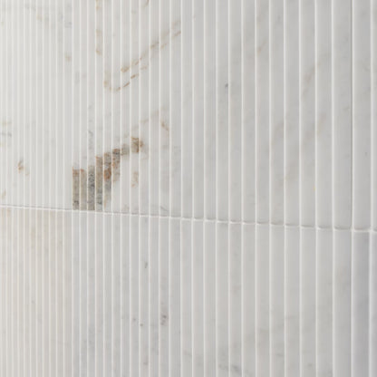 Carver Alaska White Peak