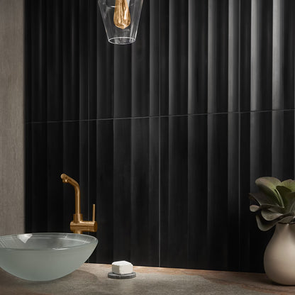 Carver Black Jade Fluted