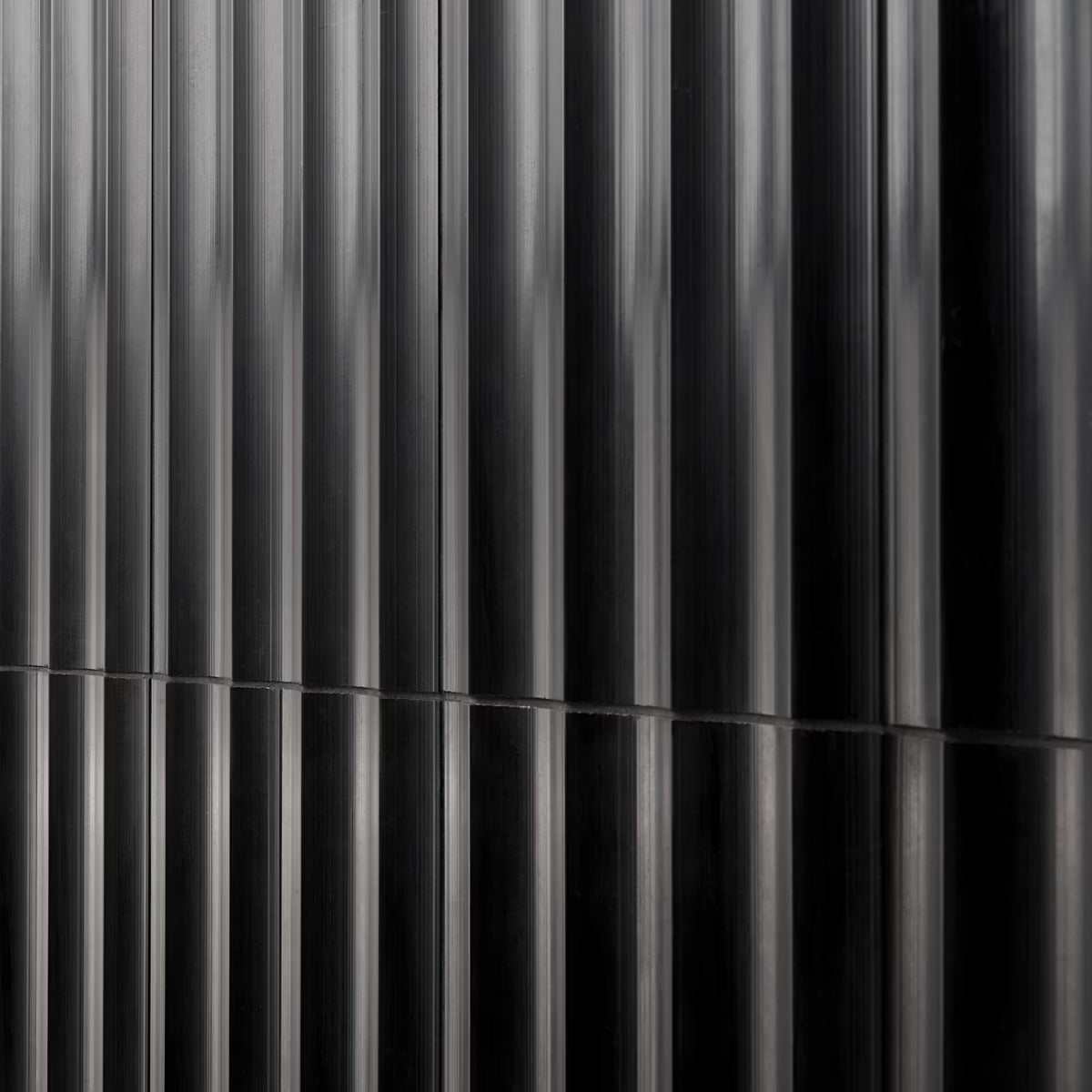 Carver Black Jade Fluted