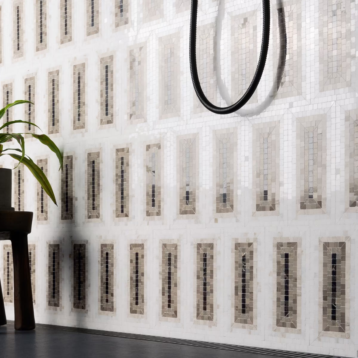 Imogen Saint Laurent 4x9